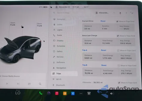 2021 Tesla Model Y Standard Range Rear-Wheel Drive z USA, uszkodzony, nr VIN 5YJYGDED6MF105750
